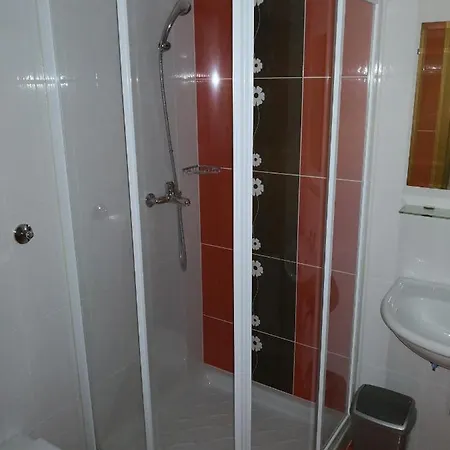 Gasthuis Gostilna Pri Dragici, Gostilna S Prenocisci, D.o.o. 3*