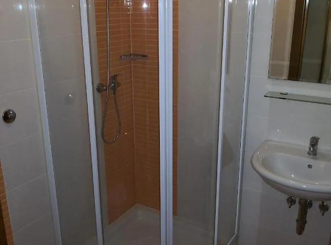 Gostilna Pri Dragici, Gostilna S Prenocisci, D.o.o. ゲストハウス Sežana